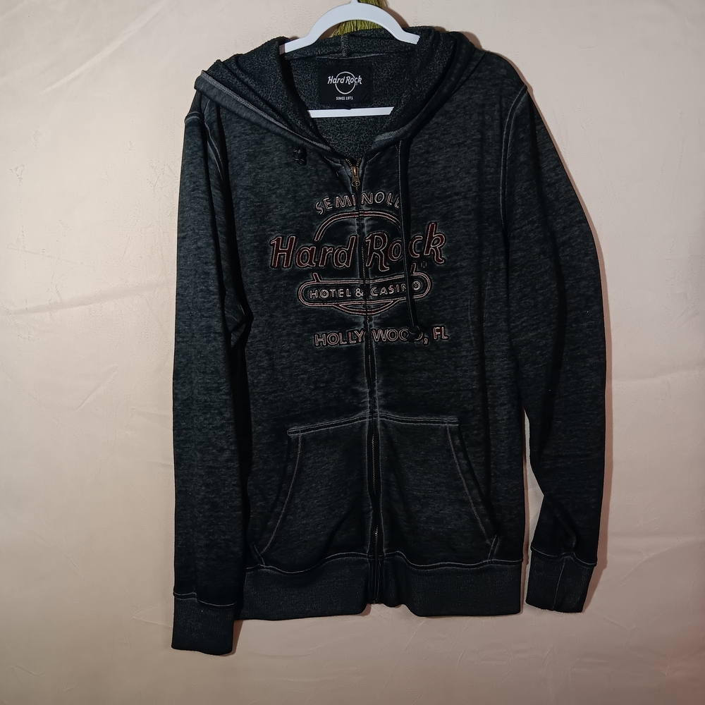 🐦‍🔥Hard Rock Cafe Black Sweater
